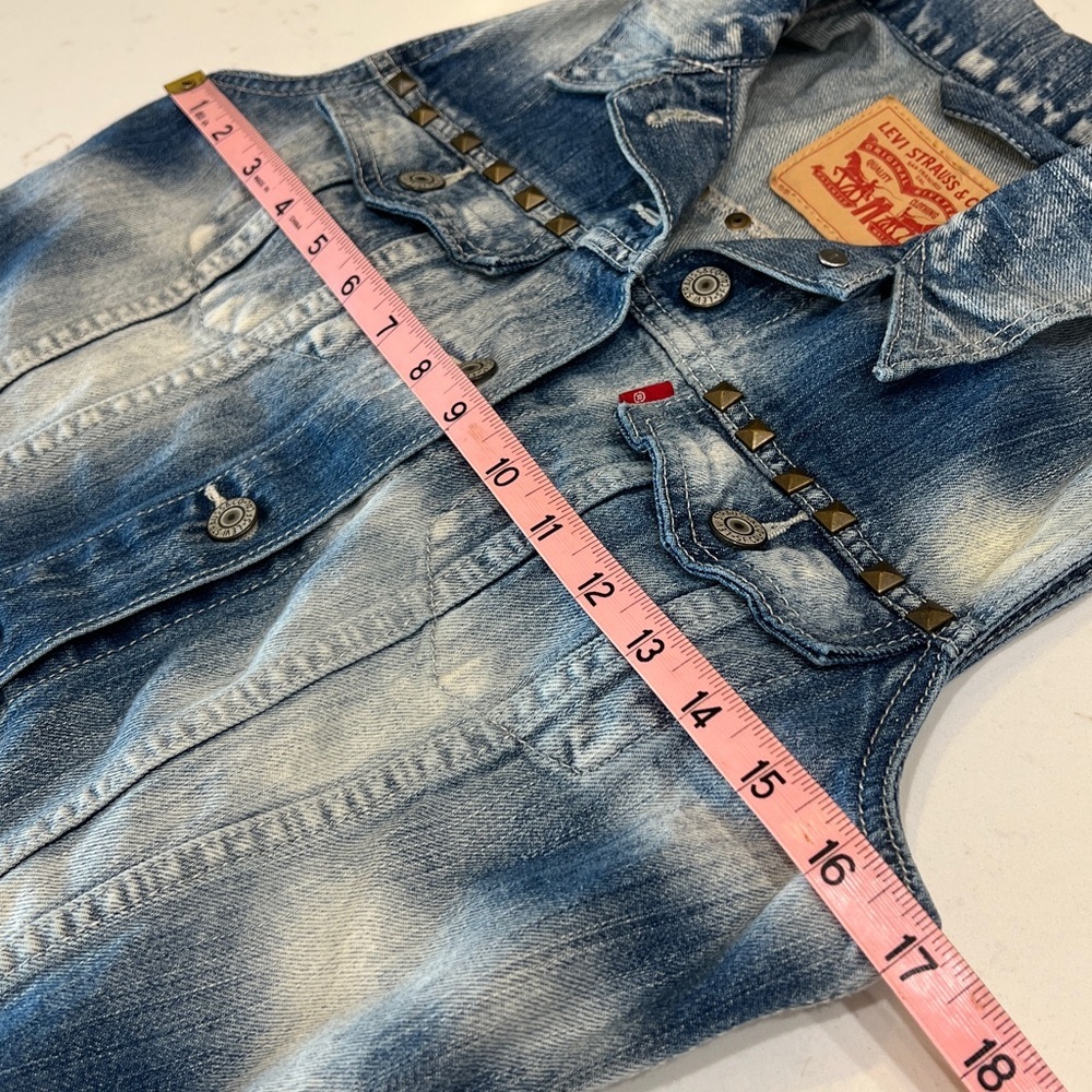 Levi’s Sleeveless Denim Vest Stud Embellished Button Front Size S - Picture 7 of 9